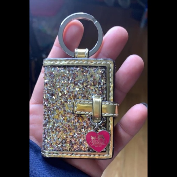 COACH key charm/ID holder